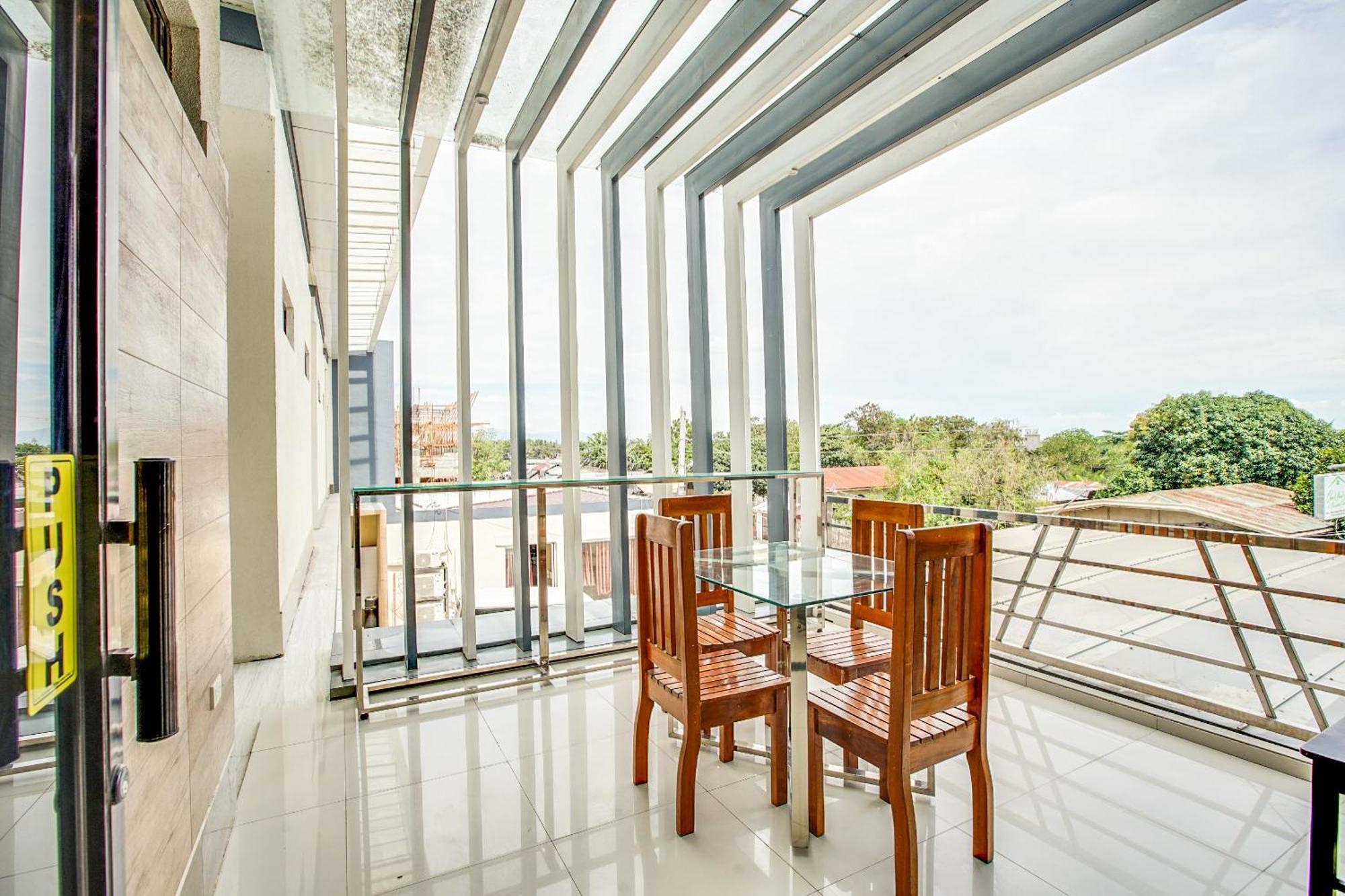 Oyo 489 Casa Mia Hotel Suites General Santos City Exteriör bild
