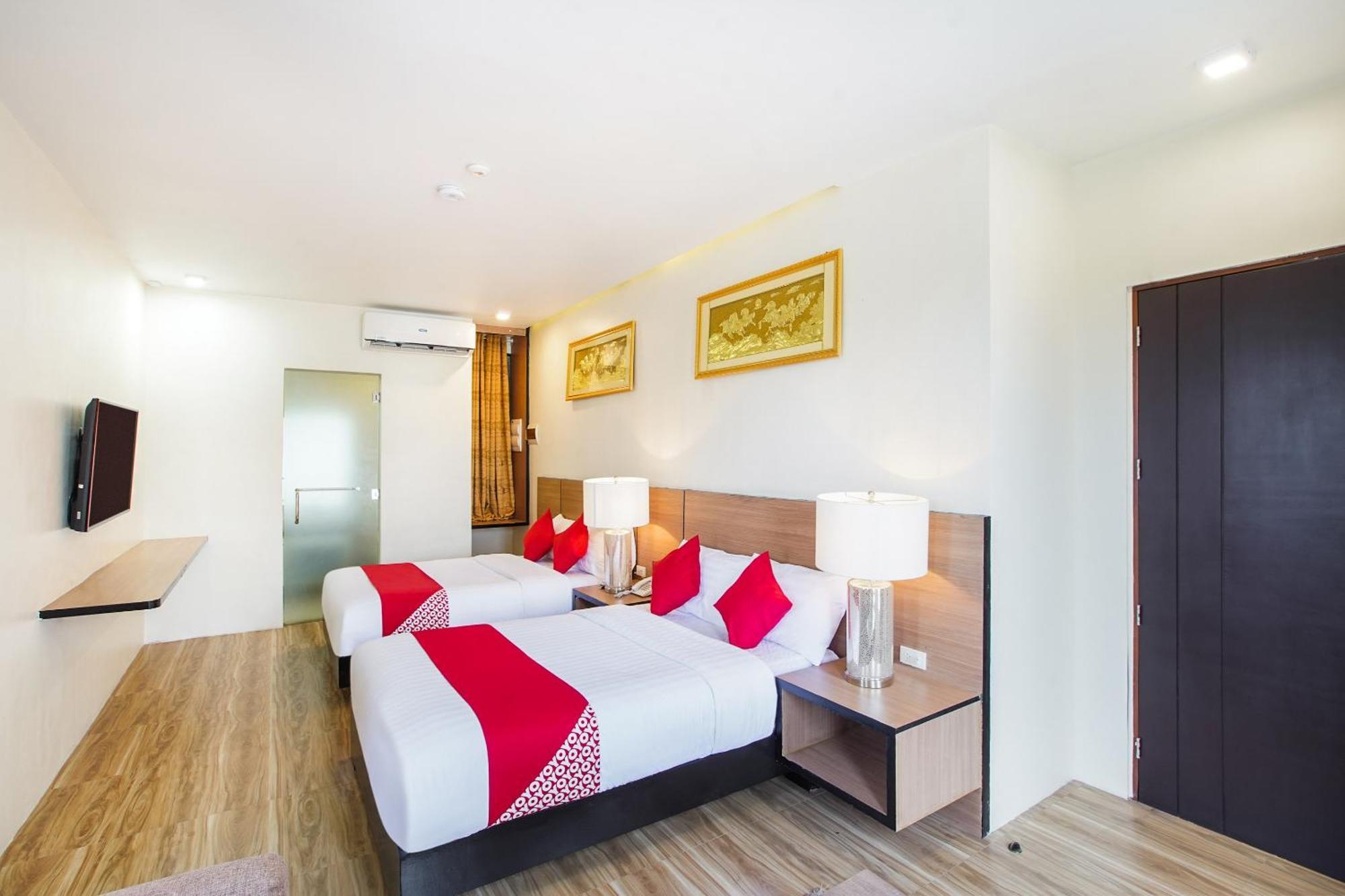 Oyo 489 Casa Mia Hotel Suites General Santos City Exteriör bild