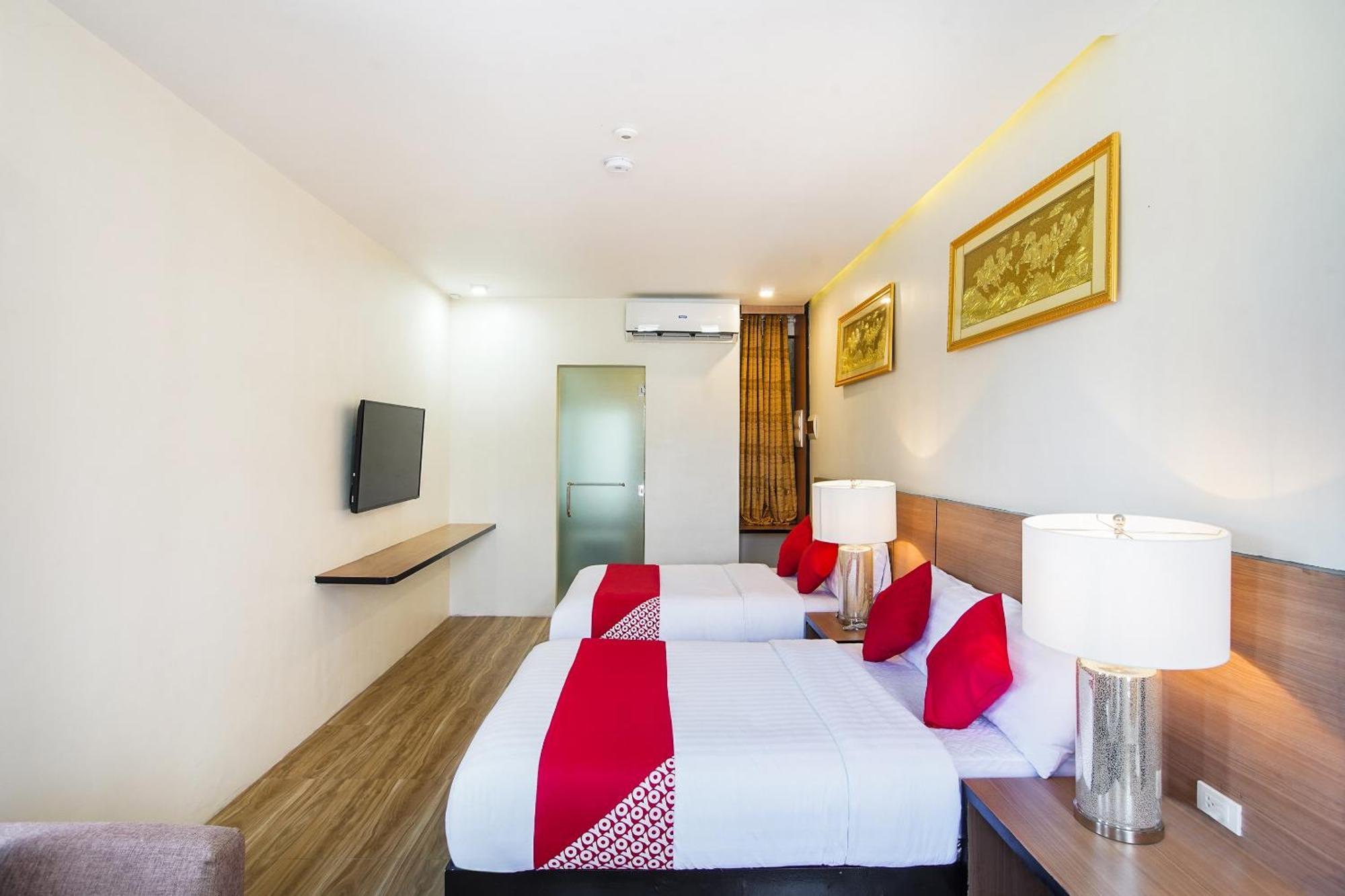 Oyo 489 Casa Mia Hotel Suites General Santos City Exteriör bild